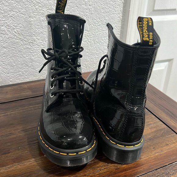 DR MARTENS 1460 CROC EMBOSSED PATENT BOOTS (worn